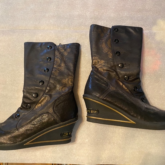 Jump for the people Y2K Stark Asian inspired wedge boots 8.5 Never been worn - Picture 7 of 12